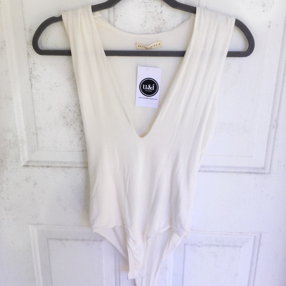 Low-Cut Sleeveless Bodysuit